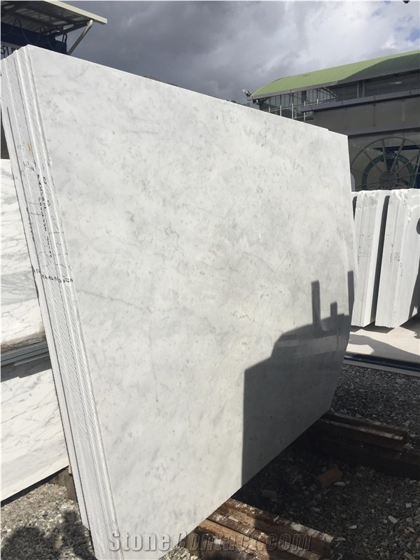 Bianco Carrara Slabs