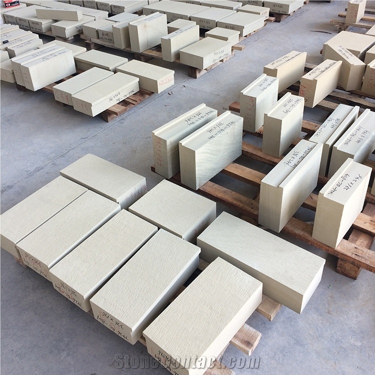 Light Beige Sandstone with Chisel Surface Factory Direct Sale