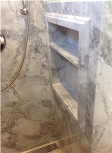 Super White Quartzite Slabs and Glass Mosaic Tiles Bath Design