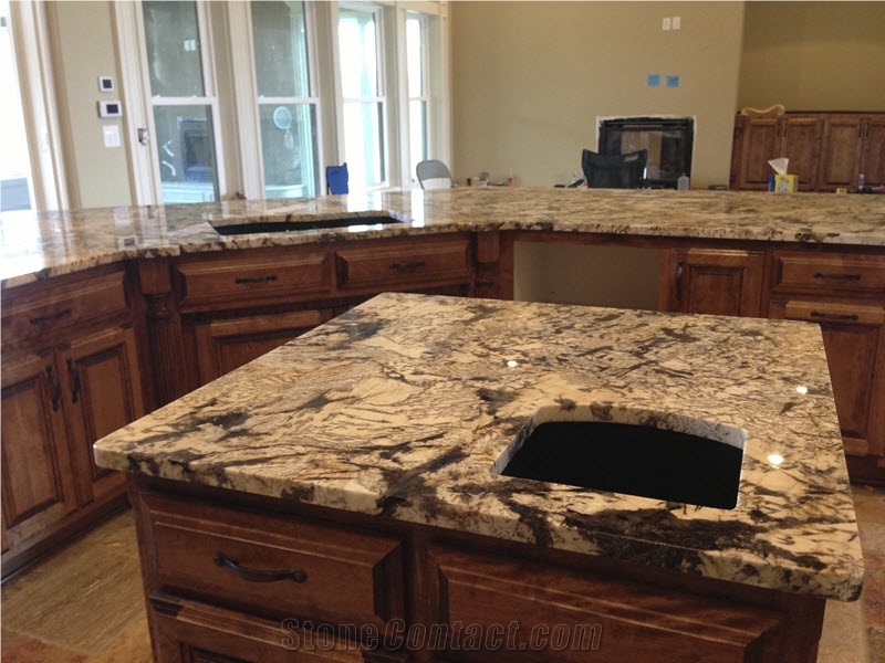 Crema Delicatus Granite Kitchen Countertops