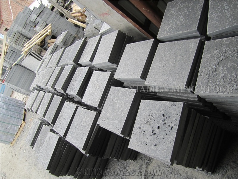 A Quality Mongolia Black Basalt Nero Ebony Black Andesite G133 Flamed,Lavqa Stone Brick Tile Panel for Railway Floor Covering Customized