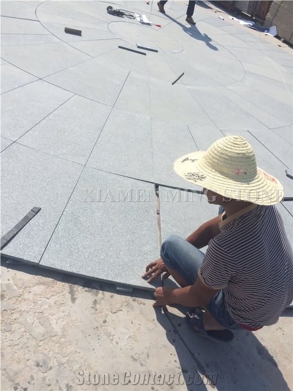 G668 Sesame Granite Flamed Tile Cut to Size Floor Covering Black Panel Exterior Stone for Garden Landscaping French Pattern