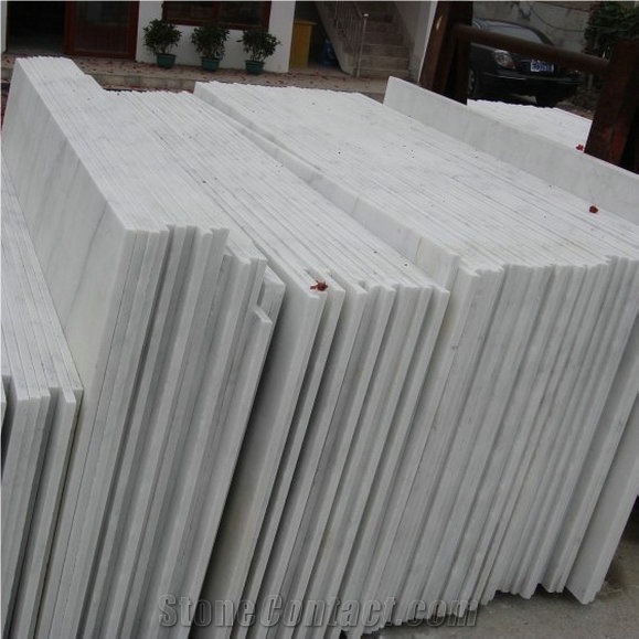 China Guangxi White Marble Slabs and Tiles in Polished Surface
