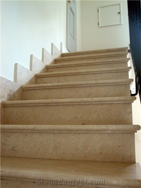 Calix Limestone Staircase