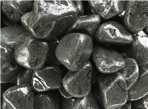 Machine-Made Black Pebble Stone Polished