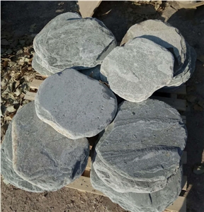 Black Tumbled Slate Stepping Stone Garden Paver Round Shape
