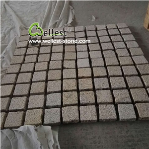 Hot Sell Yellow Granite Bush Hammered Pavers Mounted on Meshed