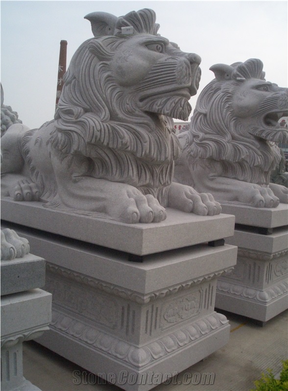 China Factory Handcarved Lion Sculptures Garden Stone Carvings