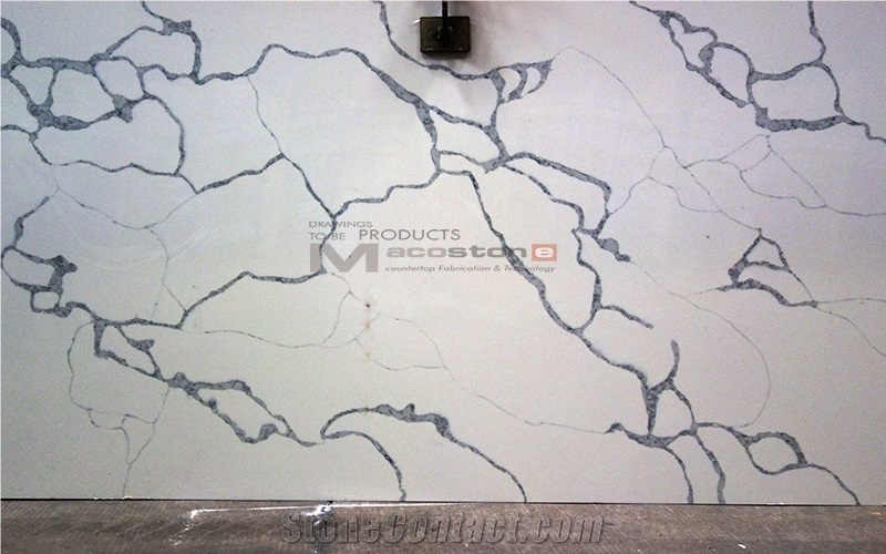 White Calacatta Quartz Stone with High Gloss and Hardness