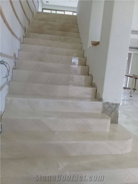 Limestone Crema Orion Stairs