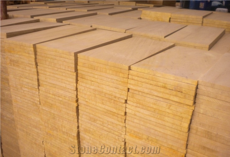 China Yellow Wooden Vein Sandstone Flooring Tiles