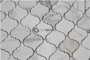 Calacatta Gold Marble Arabesque Mosaic Tile