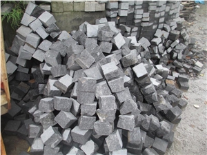 China G684 Black Pearl Basalt Flamed Cube Paving