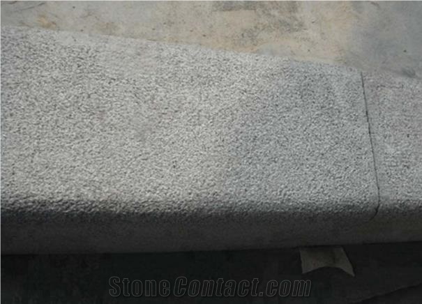 China Grey G654 Bush Hammered Kerb Stone