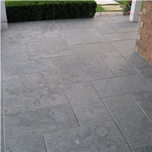 Hampton Limestone Brushed Opus Pattern Terrace