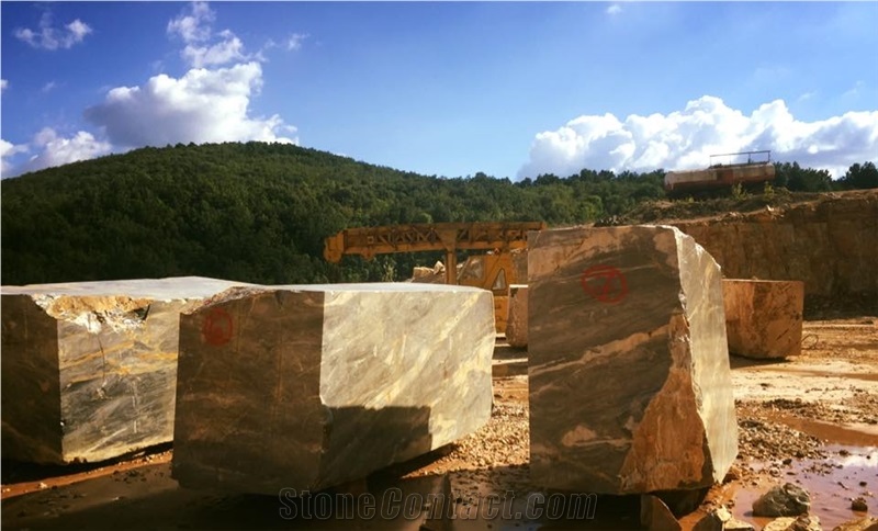 Giallo Siena Nuvolato Etrusco Blocks