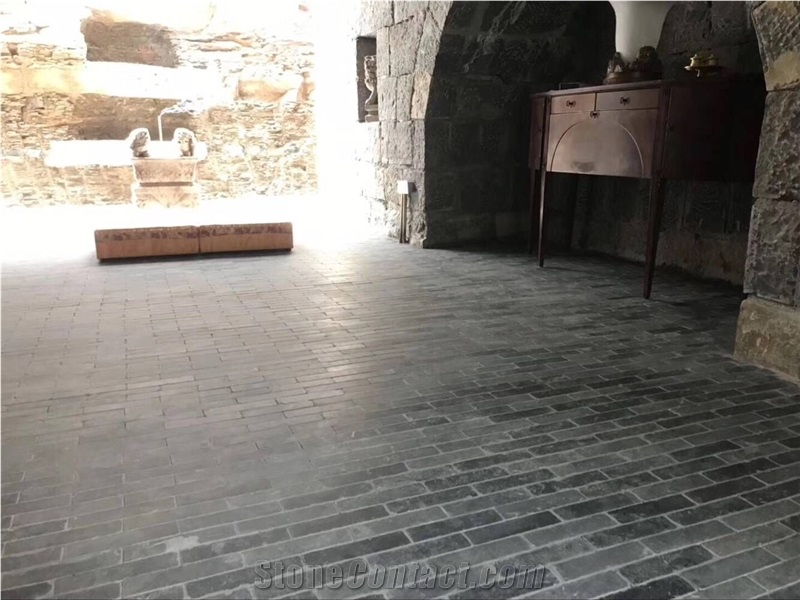 Tumbled Flooring Grey Limestone Tile