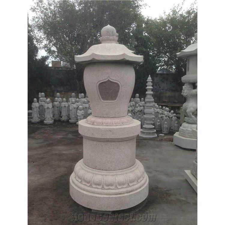 Japanese Style Garden Outdoor Stone Lantern