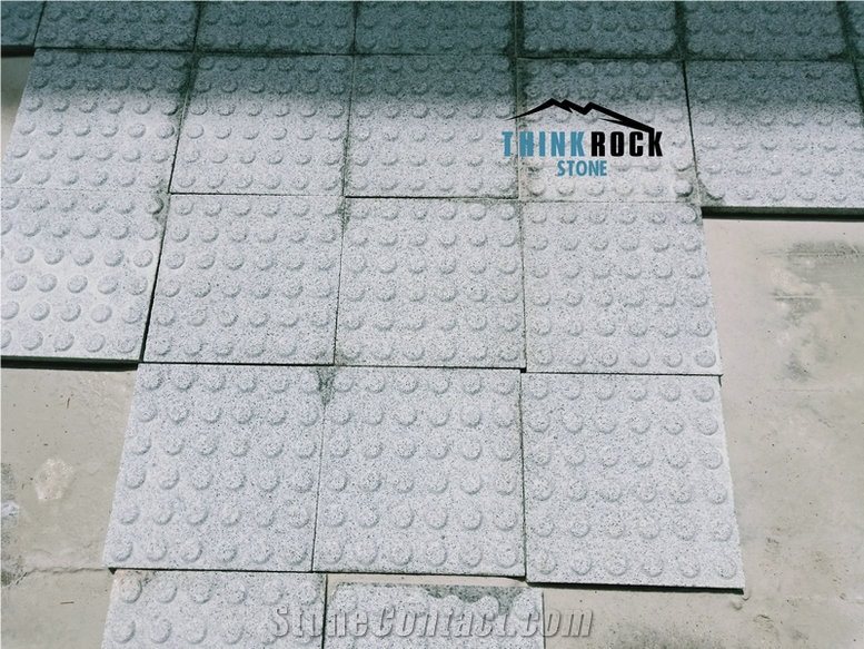 G303 Sesame White Granite Blind Paving Stone Tiles