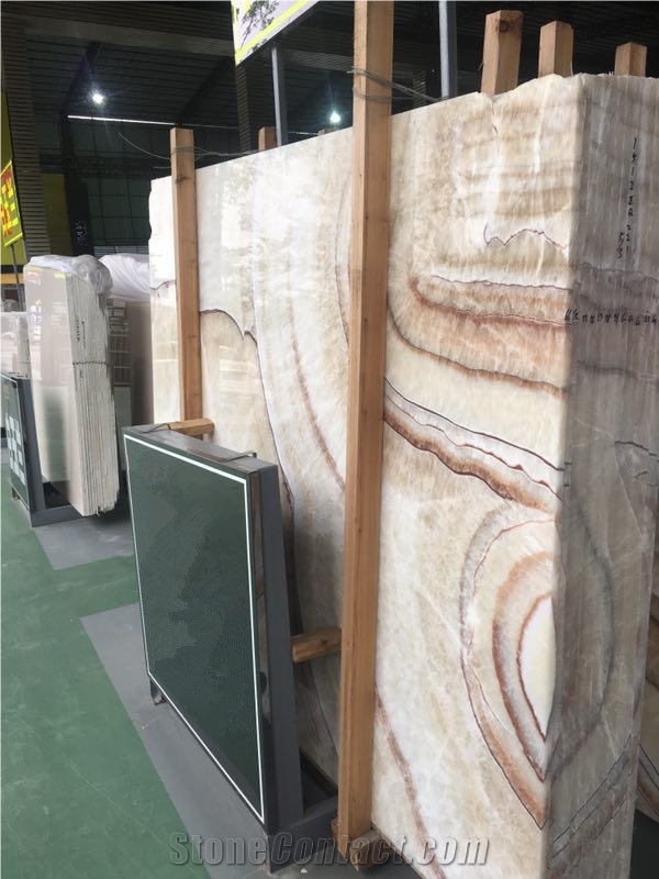 Bookmatched Red Dragon Onyx Slab for Wall Covering