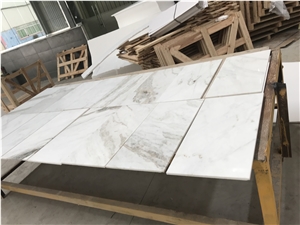 White Marble Calacatta Amber