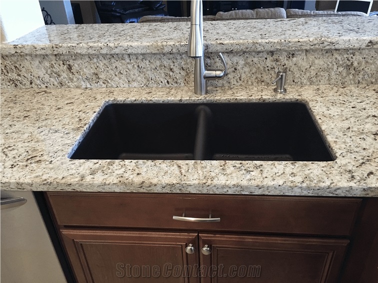 Quality Reagan Cafe with White Ornamental Granite Tops