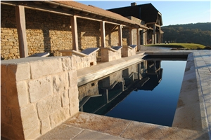 French Limestone Pool Coppings (Pierre De Limeyrat) - Exemples