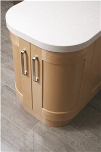 Vanilla White Quartz Stone Customized Kitchen Countertops & Worktops