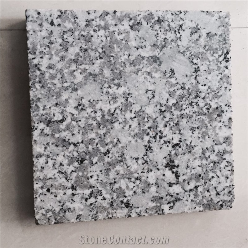Big Flower White Granite Tiles