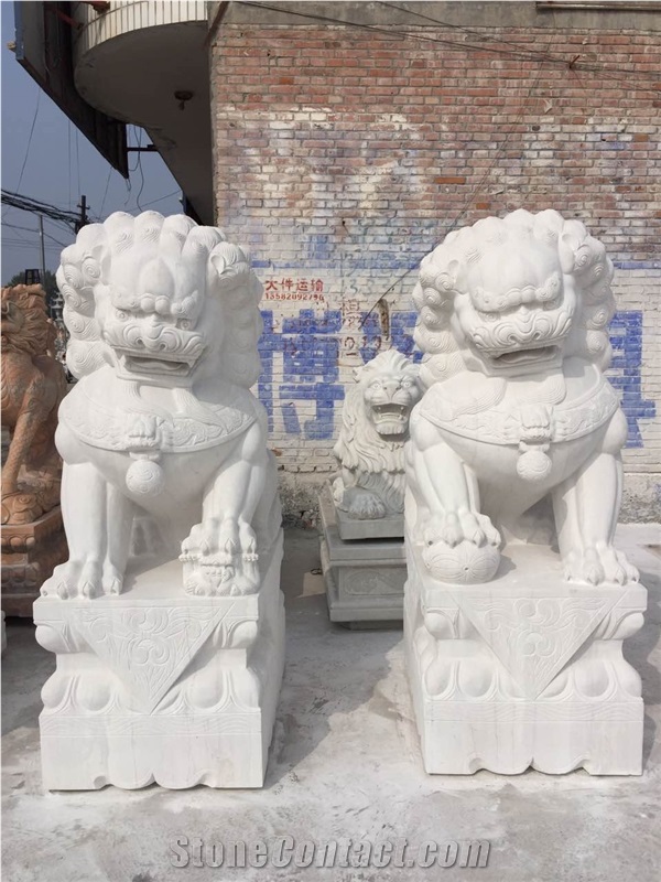 White Marble Chinese Lion Sculpture