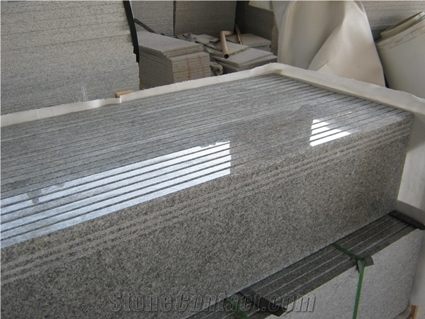 China Gray Granite Padang Light G602 Granite Stair Treads Steps