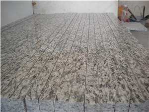 Chinese Granite Spray White Granite Stair Treads