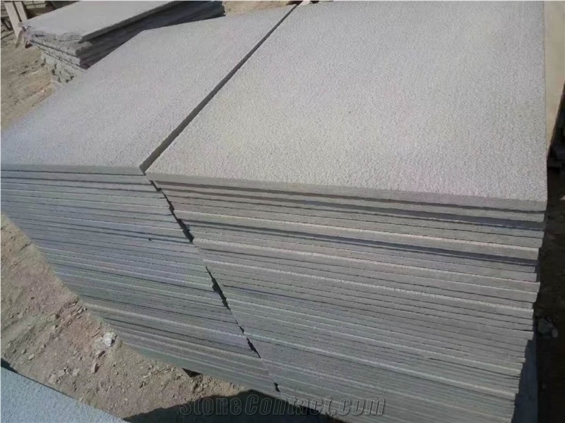 Bush-Hammered Grey Sandstone Paving Tiles and Cube Stone for Flooring