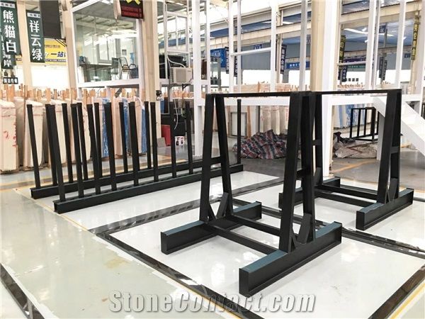 New Style Of a Frame for Stone Slabs Display in Showroom