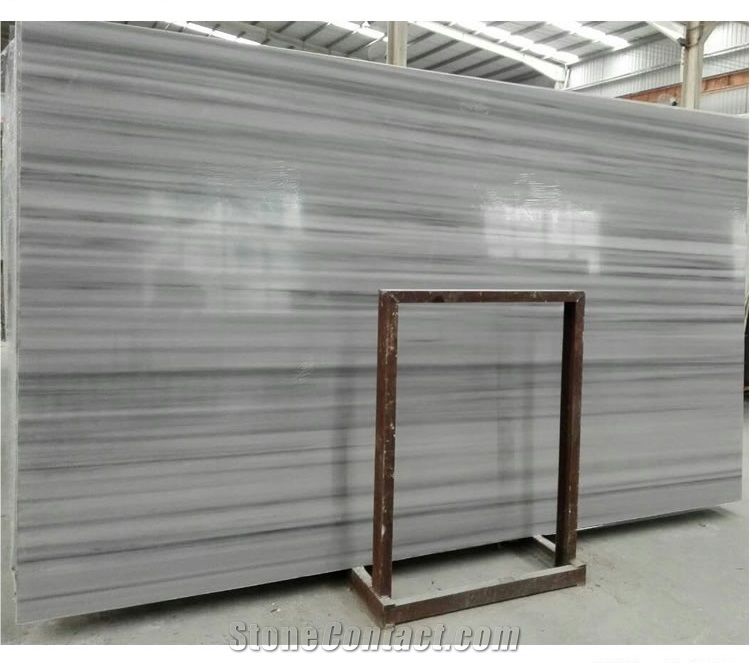 China Equator White Marble Tiles with Wooden Veins for Wall Covering