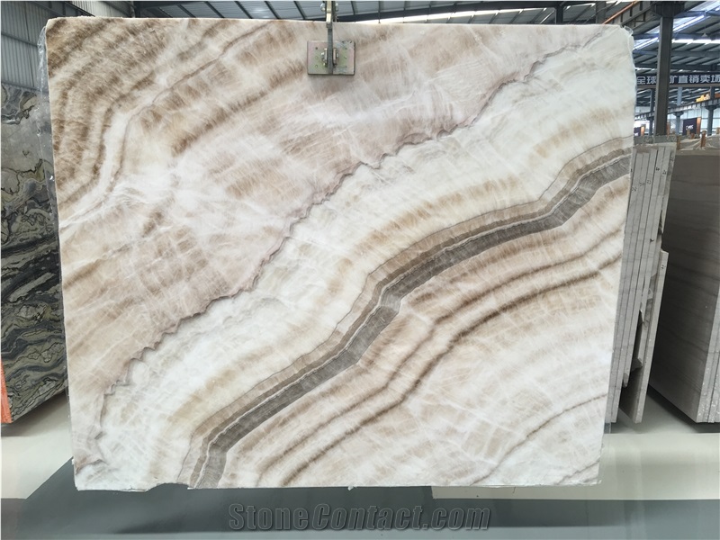China Beige Onyx Wooden Vein Polished Slabs Backlit Exclusive Agency