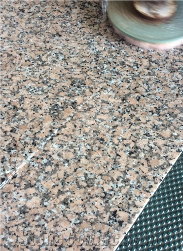 https://pic.stonecontact.com/picture201511/20185/33703/chinese-polished-rosy-pink-granite-stone-tiles-p643302-2b.jpg