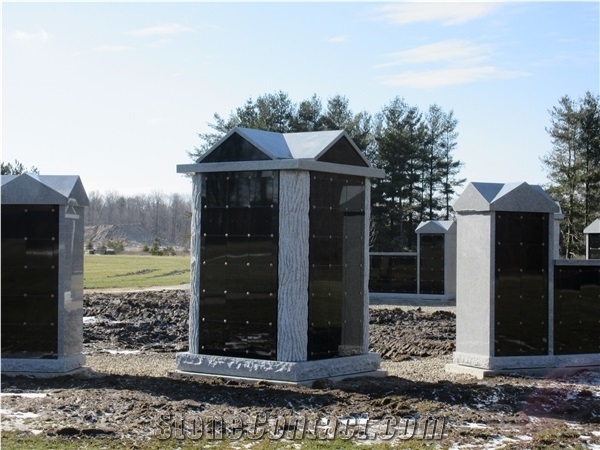 72 Niche Columbarium Wall Shanxi Black Granite in Canada Cemetery