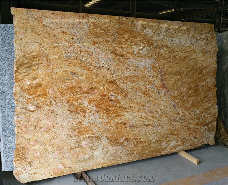Indian Granite Imperial Gold Slabs and Cut-To-Sizes Fllooring Tiles