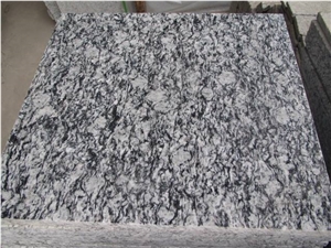 Spary White Granite Slabs Tiles