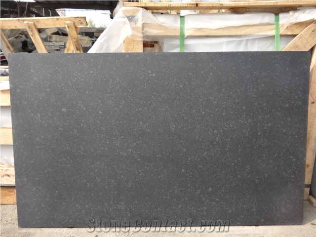 Polished G684 Beauty Black Granite Slabs&Tiles Flooring&Walling