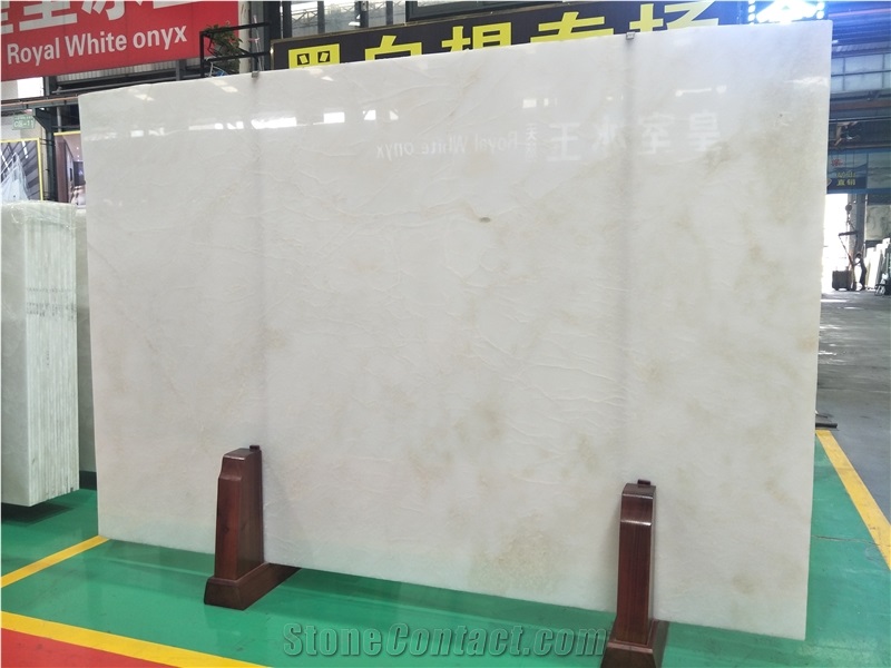 China Pure White Onyx Column Backlight for Building Stones