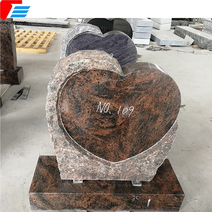 Aurora Granite Singel Heart Monument with Rock Pitched Sides