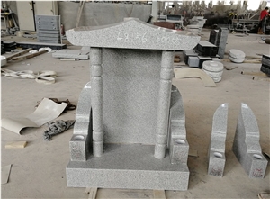 G633 Light Gray Granite Pagoda Monument with Wing and Post