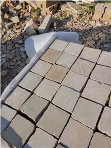 China Brown Sandstone Cobble Stone Paving Sets