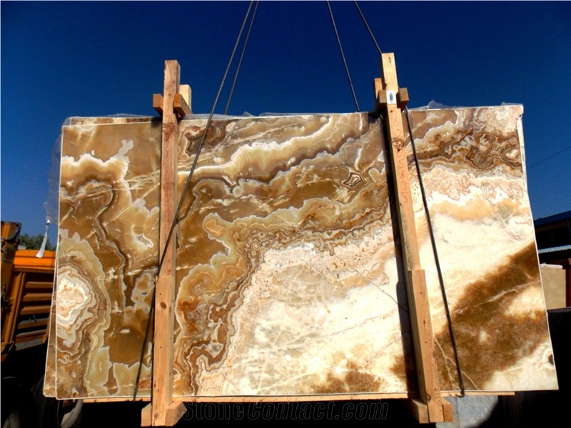 Golden Cloud Onyx Translucent Slabs Machine Cut to Size Wall Floor Tile Gofar