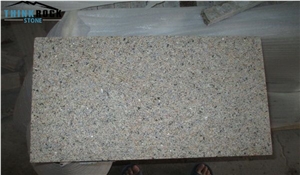 Bush Hammered Tianshan Red Granite Flooring Tiles