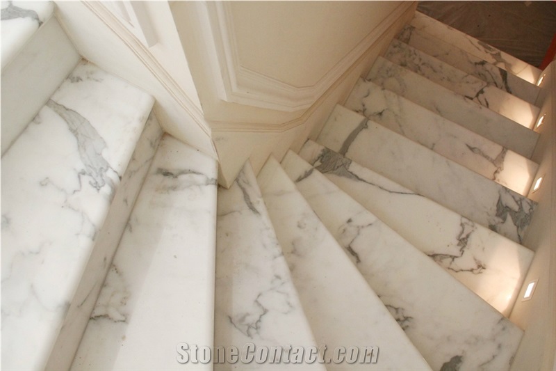 Carrara Bianca Fina Marble Steps and Risers