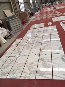 Calcatta Gold Marble Italian White Marble Flooring Book Matching Tile
