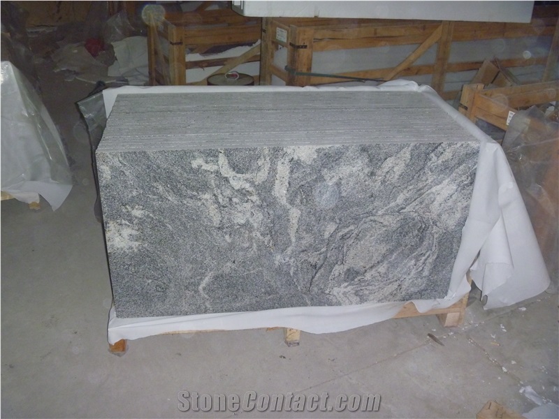 China New Viscount White Granite Tles Stone Slab for Wall Cladding